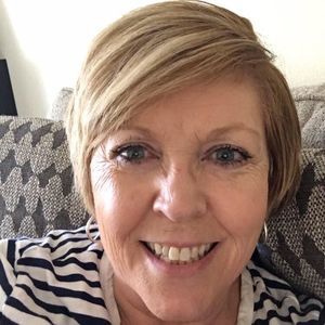 Meet your Posher, Carolyn